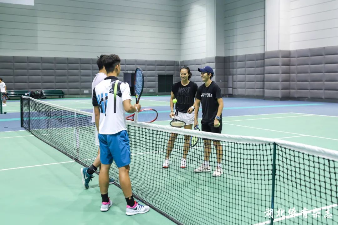 布拉德利谈对位维尔茨:他是顶级球星,希望给他制造麻烦